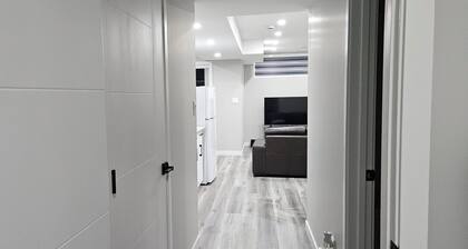 Peaceful and spacious one bed and rec-room for short or long stay
