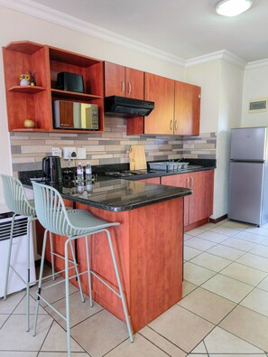 Private kitchen - Pleasant studio in Pretoria perfect for a relaxing getaway (Pretoria)