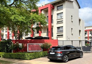 Exterior - Pleasant studio in Pretoria perfect for a relaxing getaway (Pretoria)