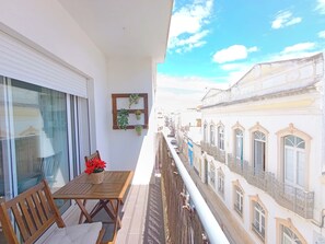 Outdoor dining - Apartment "Lavadeiras7" - Downtown Olhão (Olhão)