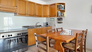 Private kitchen - Casa Beccari: Vacation Home in Orosei / Cala Liberotto (Orosei)