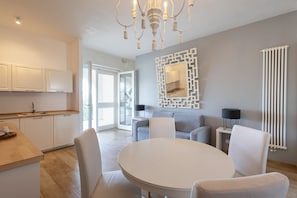 Interior - Apartment 'Don Onofrio - Domitilla' with Mountain View, Wi-Fi and Air Conditioning (Monopoli)
