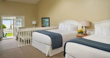 Oceanview Lodge | 2 Queens + Private Porch