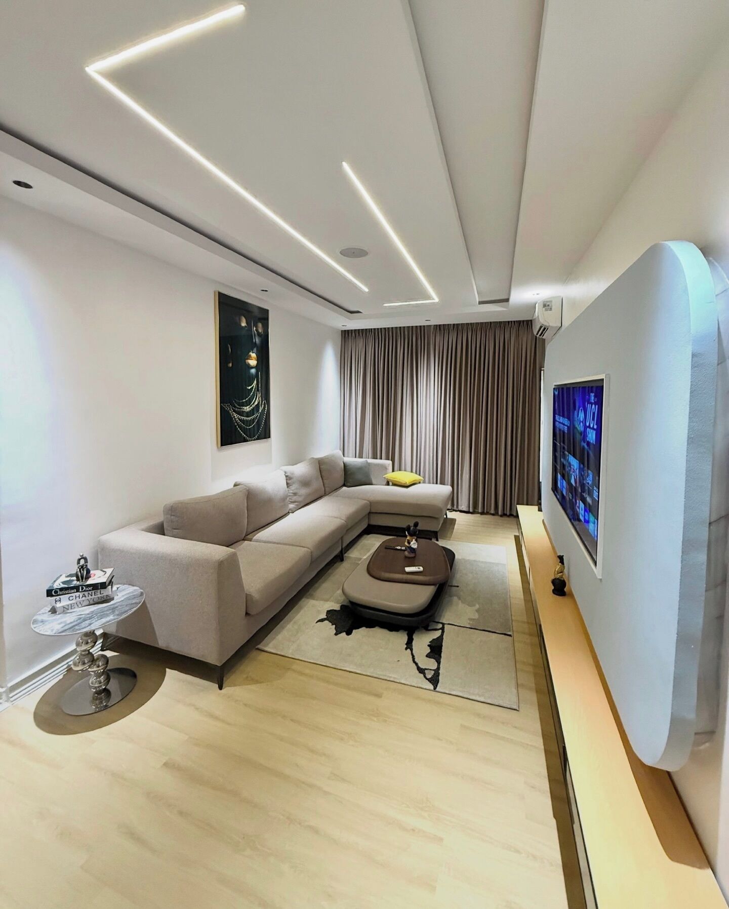 Economy Apartment, Balcony, City View | Living area