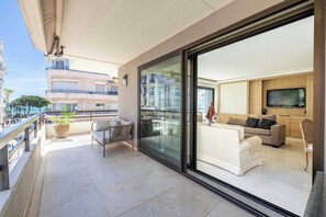 Apartment | Property grounds - Modern Appartement a/c 2br/4p - Cannes (Cannes)