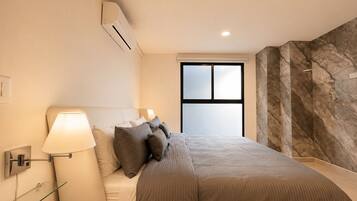 2 bedrooms, iron/ironing board, WiFi (free), bed sheets
