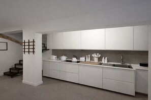 Fridge, microwave, oven, stovetop - Ortigia 9 Holiday House in the heart of the island of Ortigia (Siracusa)