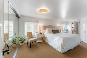 Desk, iron/ironing board, free WiFi, bed sheets - Casa Alma Del Mar | The Chosen Collection (Santa Barbara)