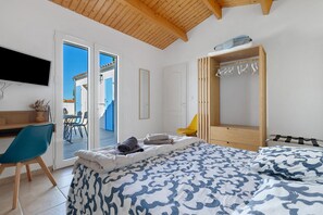Room - Guest Room - La Barjuline-The Studio for 4 Guests with Shared Pool (La Brée-les-Bains)