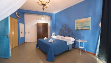 3 chambres, fer et planche à repasser, Wi-Fi gratuit, draps fournis