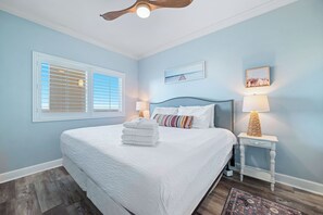 3 bedrooms, iron/ironing board, travel cot, free WiFi - Beach Club #A1704 - Beachfront 3BR, Gulf Views, Pool, Hot Tub, On Site Dining (Gulf Shores)