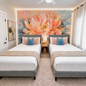 4 bedrooms, iron/ironing board, WiFi, bed sheets - Lux Nash Experience | Firepit + Game Room. 9 Beds! (Nashville)