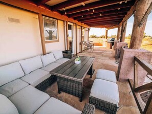 Terrace/patio - King Bed Grand Canyon Oasis (Williams)
