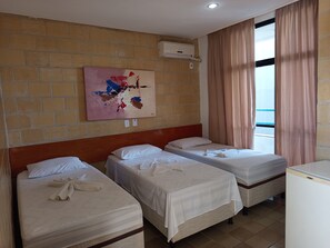 Standard Single Room, Balcony, Pool View - pousada vila real (São Mateus)