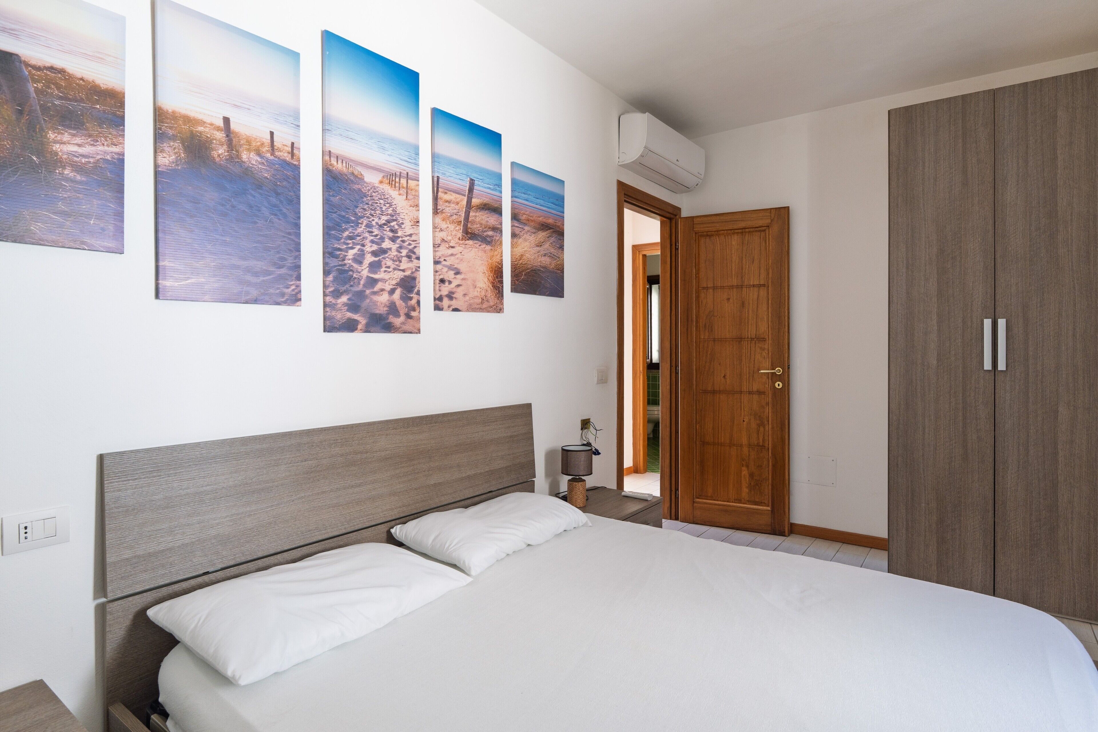 3 chambres, fer et planche à repasser, Wi-Fi, draps fournis