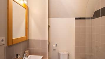 Apartment | Bathroom