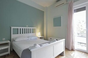 Iron/ironing board, WiFi, bed sheets - Cozy & Luxury house + city center + 70m2 (Athina)
