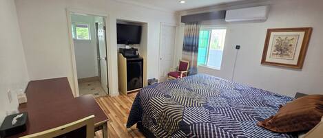 Standard Single Room, Non Smoking | Desk, laptop workspace, free WiFi