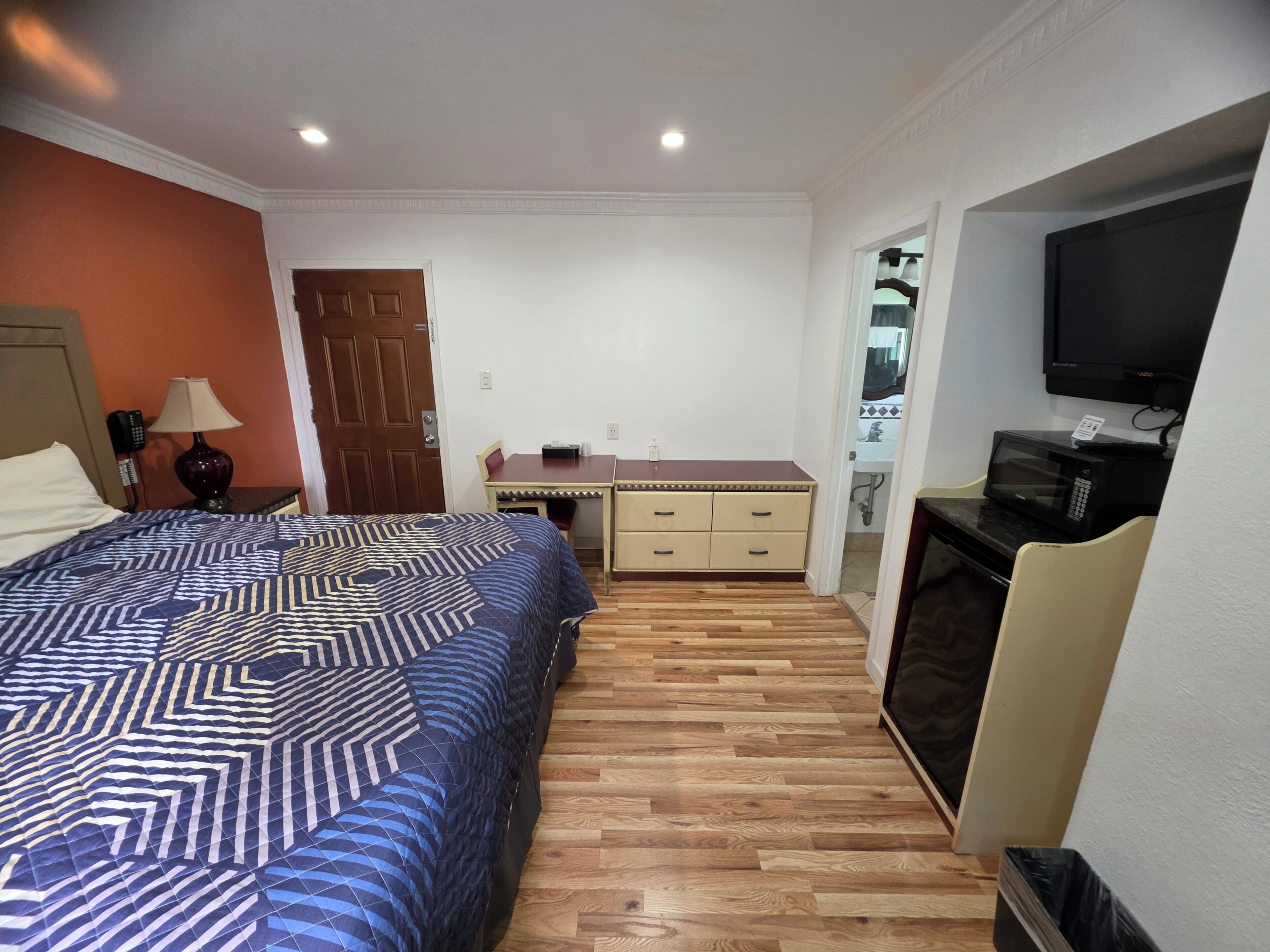 Standard Single Room, Non Smoking | Desk, laptop workspace, free WiFi