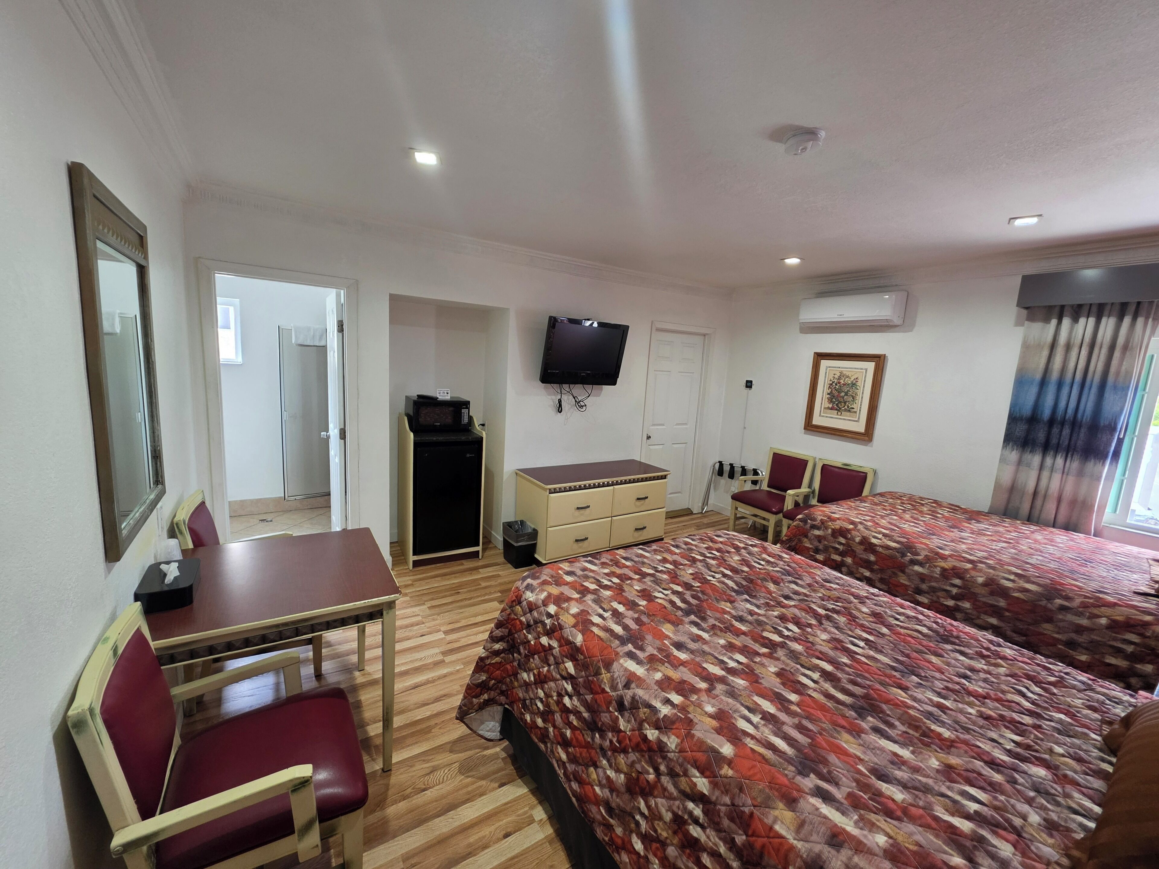 Standard Double Room, Non Smoking | Desk, laptop workspace, free WiFi