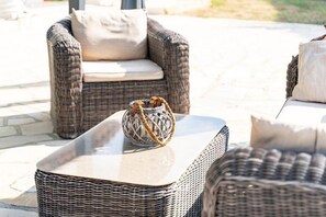 Property grounds - Modern villa Antibes heated pool (Antibes)