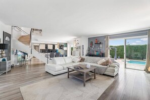 Living area - Modern villa Antibes heated pool (Antibes)