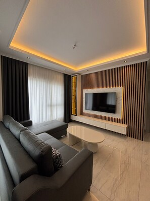 Living area - Luxury apartment in Alanya with 270° panoramic views & only 5 min to the beach (Kargicak)