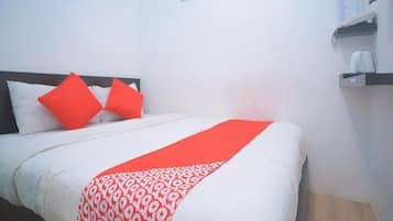 Standard Double Room | Free WiFi, bed sheets