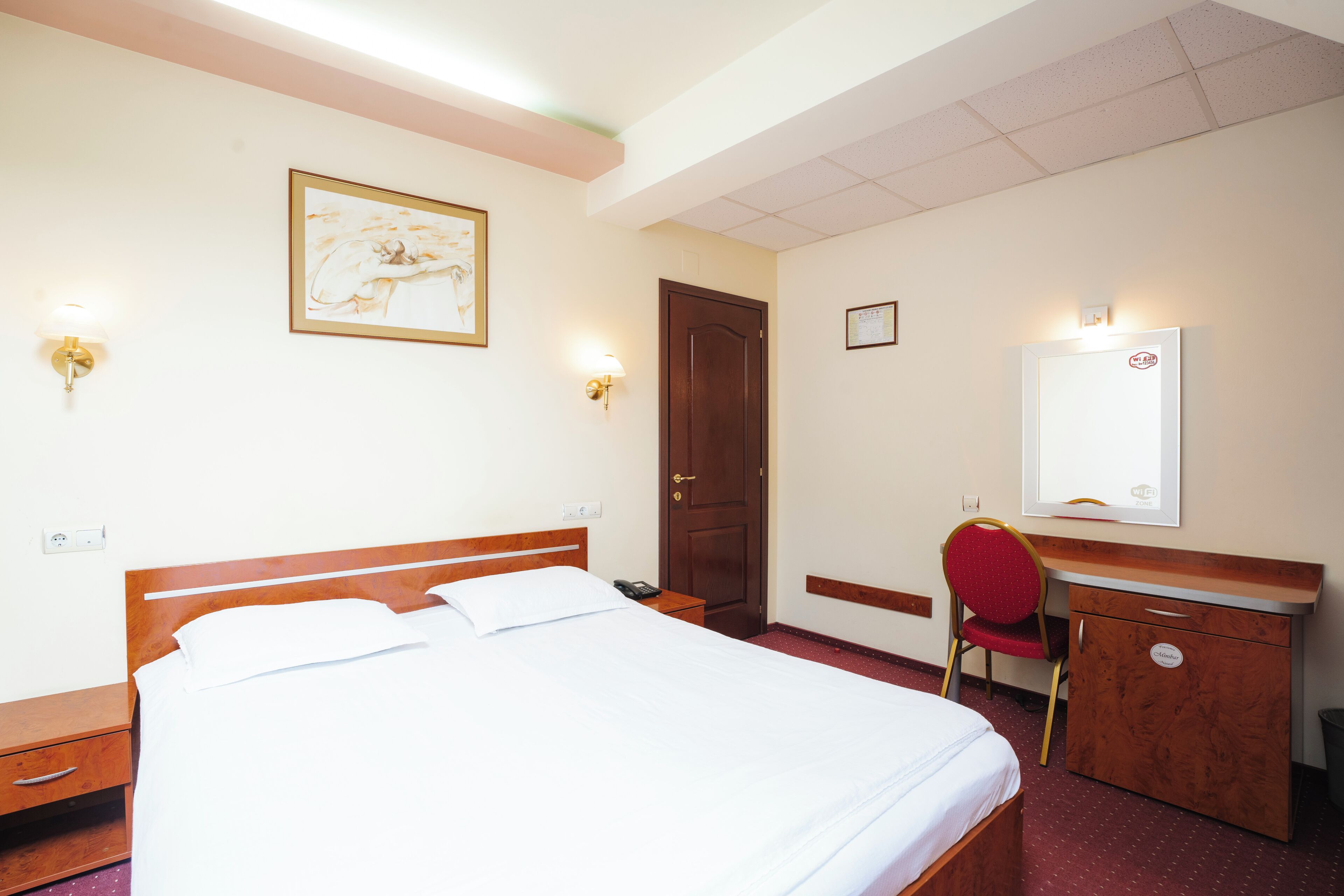 Economy Double Room, Non Smoking, Private Bathroom | Desk, free WiFi, bed sheets