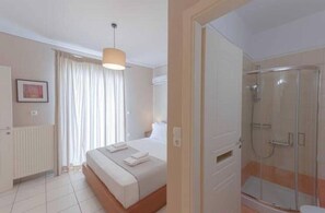 Iron/ironing board, WiFi - Chalandri Central Maisonette (Chalandri)