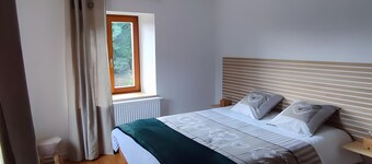 Apartment 'Chez Mémé' with Mountain View, Balcony and Wi-Fi