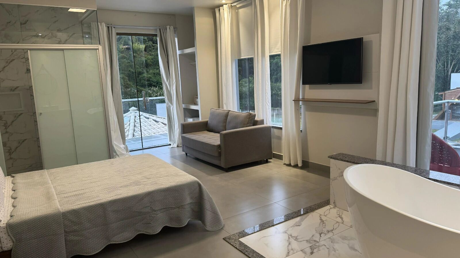 Presidential-Studiosuite, Balkon, Hügelblick | Kostenloses WLAN