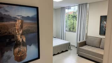 Studiosuite – superior, utsikt mot høyde | Innvendig