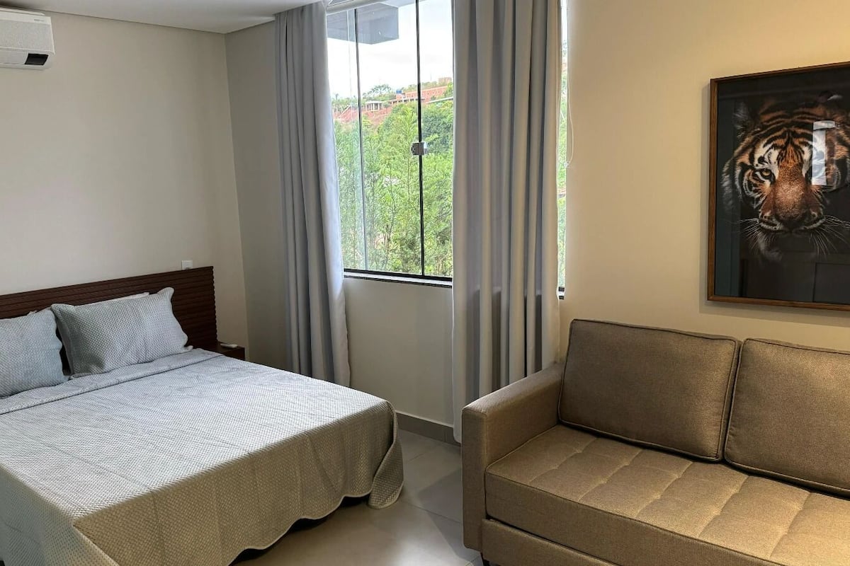 Superior Studio Suite, Hill View | Free WiFi