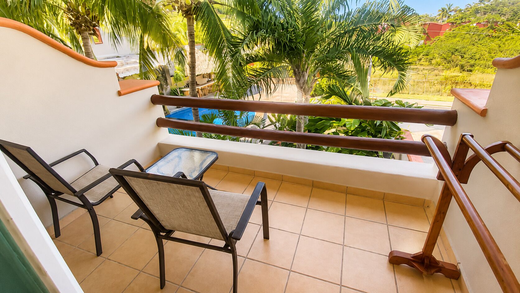 Business Room, Balcony, Sea View | Property grounds