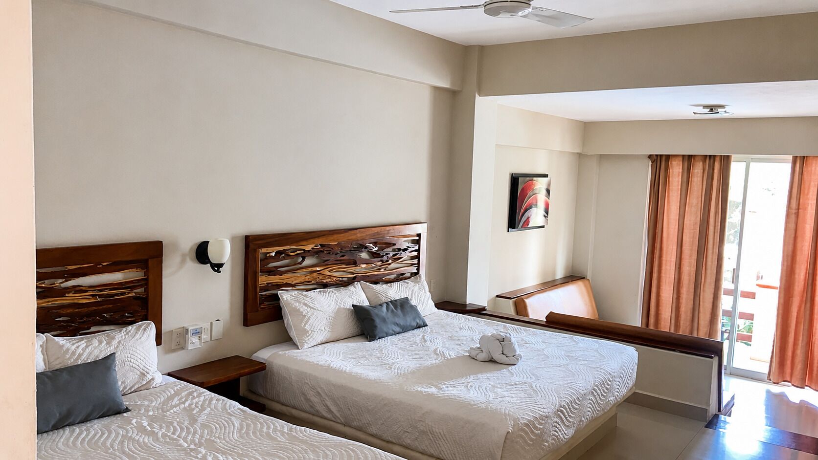 Family Double Room, Balcony, Partial Sea View
