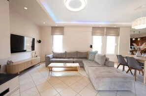 Living area - Chalandri Central Maisonette + Studio (Chalandri)