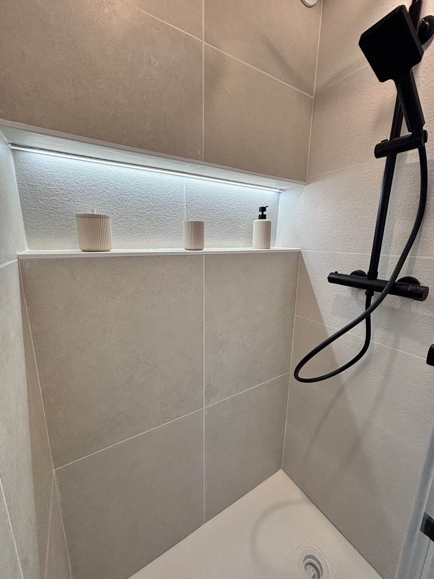 Hair dryer, towels