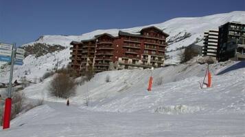 Snow and ski sports
