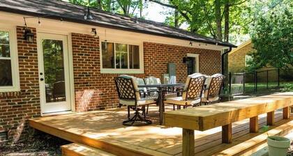 Sennett's Hole Hideaway - Eno River Retreat