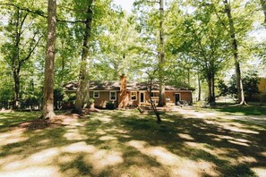 Exterior - Sennett's Hole Hideaway - Eno River Retreat (Durham)