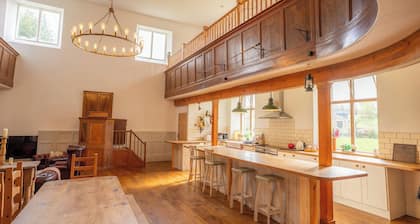 Stunning Converted Church Near Rothbury & Cragside