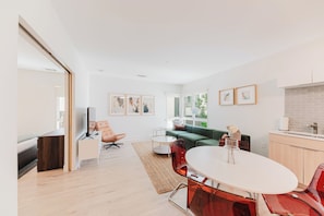 Suite, 1 Bedroom | Free WiFi - Joinery North (Charlotte)