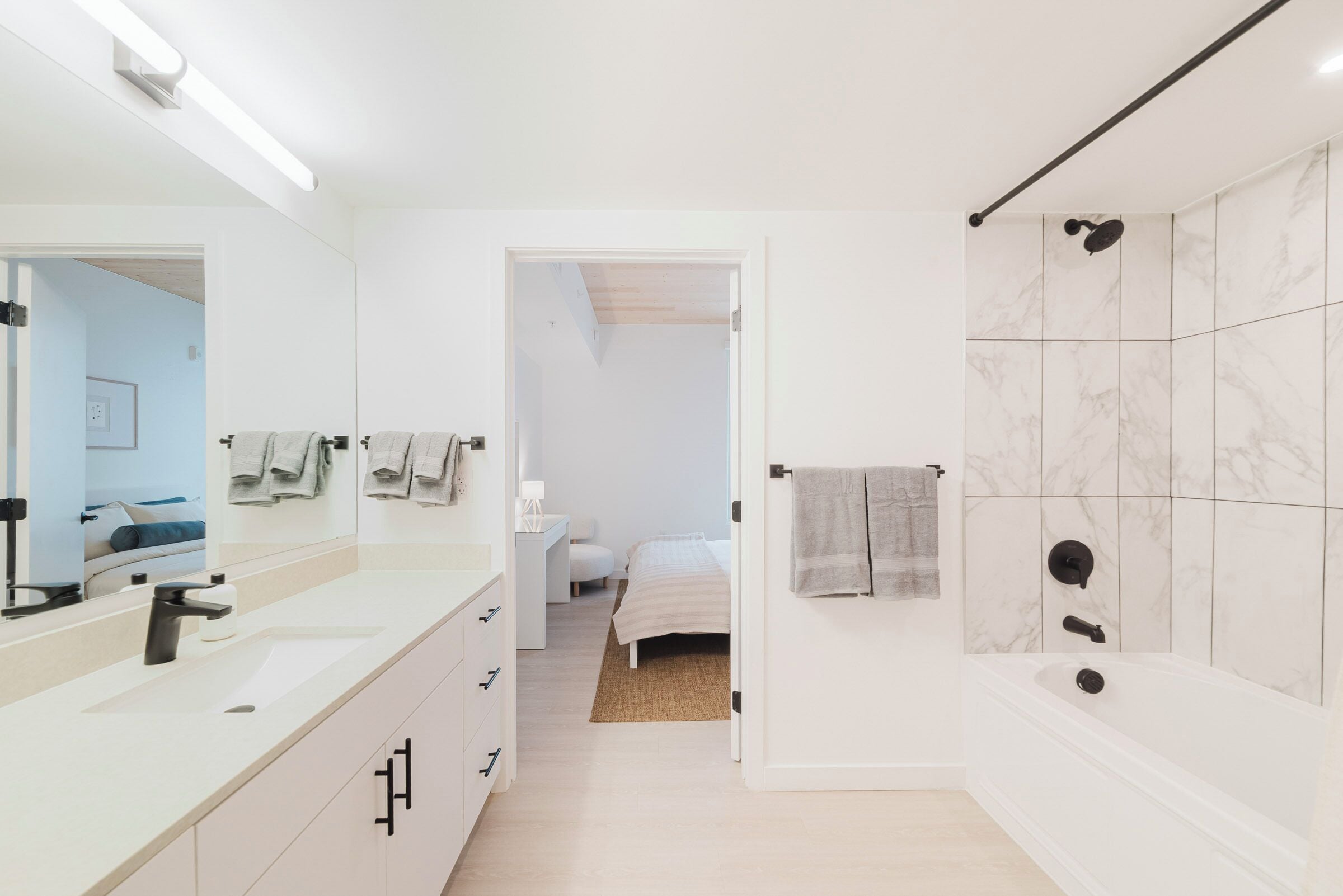 Suite, 2 Bedrooms | Bathroom