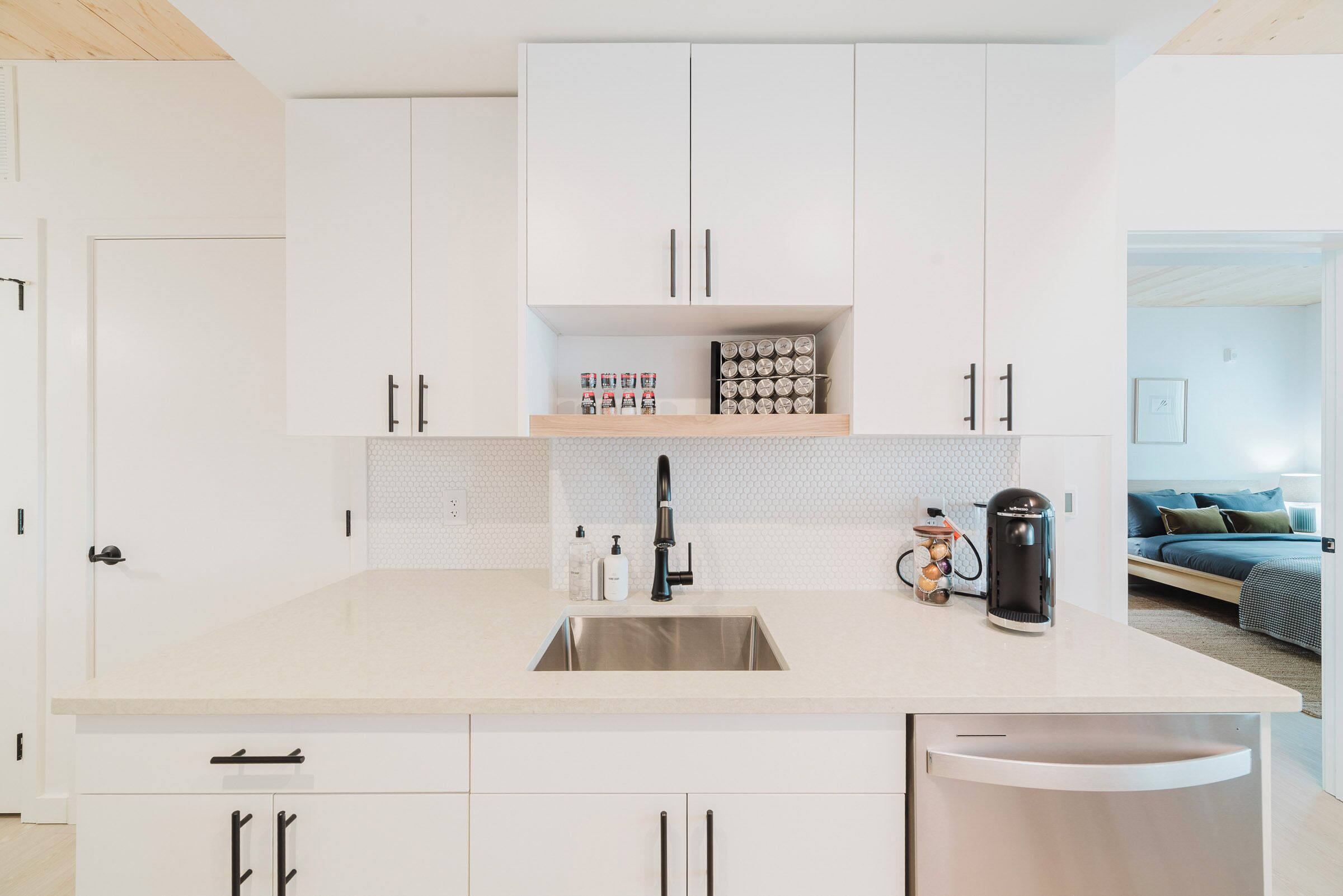 Suite, 2 Bedrooms | Private kitchen
