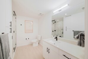 Suite, 1 Bedroom | Bathroom