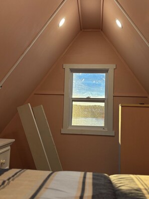 Room - Tickle Cove Boat House (Champneys west)