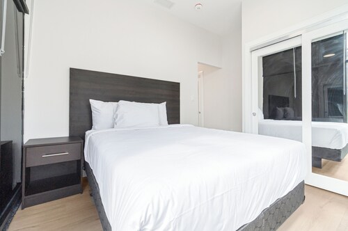 Modern Fully Furnished 3 Bedroom Apartment Unit 6