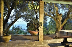 Outdoor dining - Sweet Studio with Amazing Sea View (Zakynthos)
