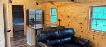Coyote Ridge: NEW Private Ranch Cabin for Hunters & Families